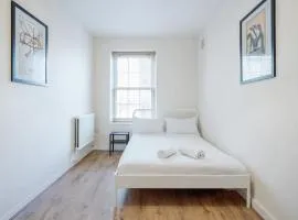 APlaceToStay Central London Apartment, Waterloo (STA)