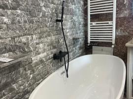 Salla Hotel，位于Elbasan的酒店