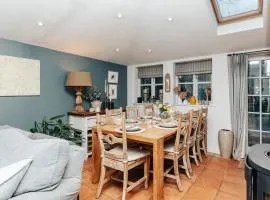 Soho House - 4 Bedrooms, Central Henley