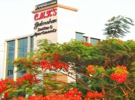 CMK GULMOHAR SUITS，位于Bārkūr的酒店
