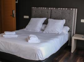Hotel Rural Tixileiro Cecos，位于Ambès的酒店