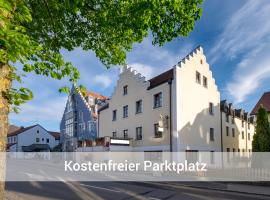 Zur Post Kümmersbruck Hotel & Tiny Houses，位于Kümmersbruck的酒店