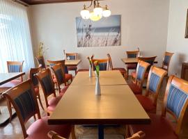 Mediterrane Ferien Villa am Neusiedler See，位于戈尔斯的度假屋