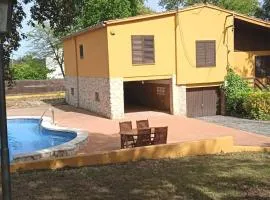 Casa independiente , piscina, naturaleza y relax