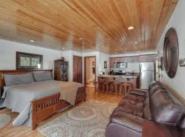 Hot Tub Access: Studio 2 Mi to Taos Ski Resort