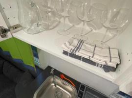 SONA Mobilhome H，位于丽都斯皮纳的酒店