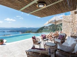 Summerwine Luxury Villa Sea View Private Pool，位于Spartýlas的酒店