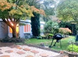 Beautiful Peaceful Cottage Overlooking The Museum