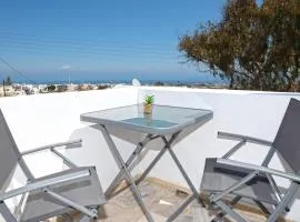 Thira Santo Apartments