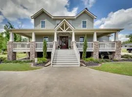 Spacious Lake Charles Craftsman - Pet Friendly!