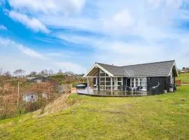 Cozy Home In Ebeltoft With Kitchen