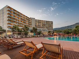 Evia Riviera Resort by Anayia All Inclusive Resorts，位于阿马林索斯的酒店