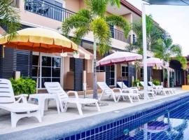 4 Palms Resort，位于邦萨雷的带泳池的酒店