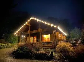Solid Log Cabin With Private Hot Tub - Oak