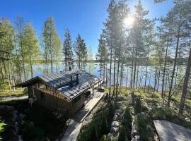 Luxury guesthouse, beachfront sauna，位于于韦斯屈莱的滑雪度假村
