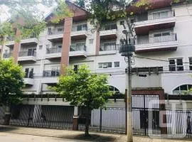 Flat novo, aconchegante e no Coração do Capivari / Internet + Aquecedores