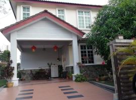 Ideal Homestay Bayan Lepas，位于峇六拜的酒店