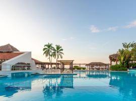 Park Royal Beach Ixtapa - All Inclusive，位于伊斯塔帕的度假村