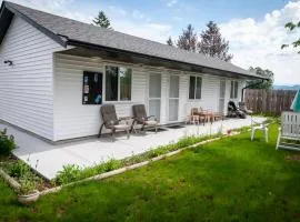 Guest Suite Private Retreat for 2 Guests With AC - 4 Units Available