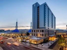 Hyatt Regency Portland at the Oregon Convention Center