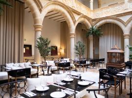 Hotel Cetina Palacio de los Salcedo，位于巴埃萨的酒店