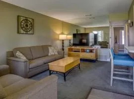 Summer Desert Oasis! Pool, Patio & Fast WiFi