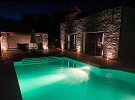 Villa moderne avec piscine privative