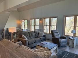 Platte River Cottage，位于Honor的酒店
