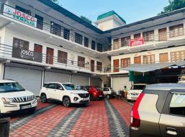 Josco Residency Karthikapuram，位于Paithalmala的酒店