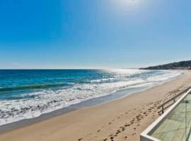 30 PCT OFF! Malibu Peaceful Getaway, Beach, Ocean，位于马里布的酒店