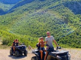 Holiday Resort Zlatni Dol Mostar，位于Goranci的酒店
