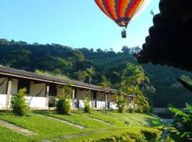 圣洛伦索坎匹斯特旅馆，位于圣洛伦索的宾馆