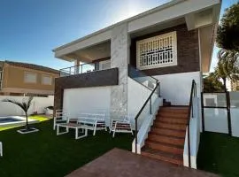 Sea-side Villa in la Zenia