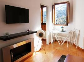 Apartamento acogedor en La Molina, 2hab, Wi Fi，位于拉莫利纳的酒店