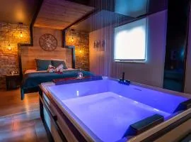 Love industrie & spa - Suite Romantique en Alsace - Spa privatif et garage