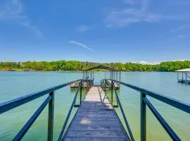Seasonal Beach and Boat Dock Lake Hartwell Home!