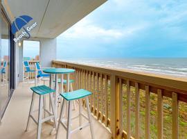 MT501 Beautiful Newly Remodeled Condo with Gulf Views, Beach Boardwalk and Communal Pool Hot Tub，位于马士腾海滩的酒店