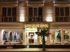 斯诺公园酒店，位于锡诺普Baris Manco Park附近的酒店