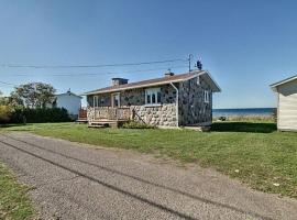 Le petit chalet de pierres，位于滨海圣吕斯的木屋