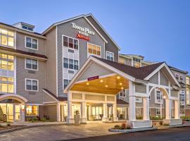 TownePlace Suites by Marriott Wareham Buzzards Bay，位于瓦尔汉的带停车场的酒店