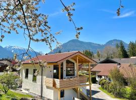 Fuxbau Waldlounge inklusive Chiemgaukarte，位于鲁波尔丁的酒店