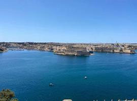 Valletta Majestic Grand Harbour View 3-Bedroom by Malta Weekend，位于瓦莱塔的宠物友好酒店