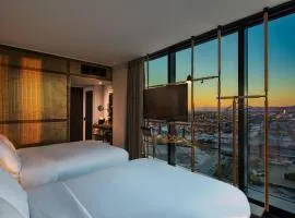 Moxy Downtown Los Angeles