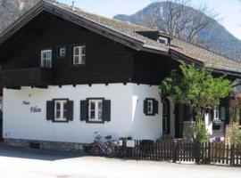 Gemütliches Ferienhaus in Lofer mit Terrasse, Garten und Grill，位于罗孚尔的乡村别墅