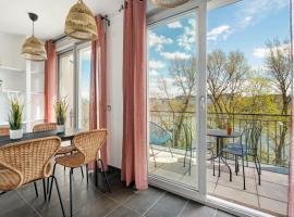 Lyon Cité- Appartement vue Rhône terrasse-Caluire，位于卡威尔奎的酒店