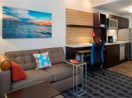 TownePlace Suites by Marriott Fort Myers Estero，位于埃斯特罗的酒店