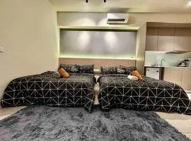 Luxury Stay-Tamarind Suite Cyber