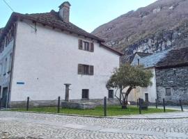 Armonia edificio storico del 1563.，位于Cevio的酒店
