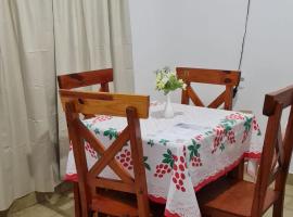 Italia apart departamentos por día con cochera opcional，位于科连特斯的酒店