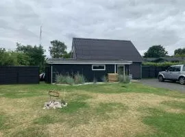 Summer House With A Hot Tub Near The Sea